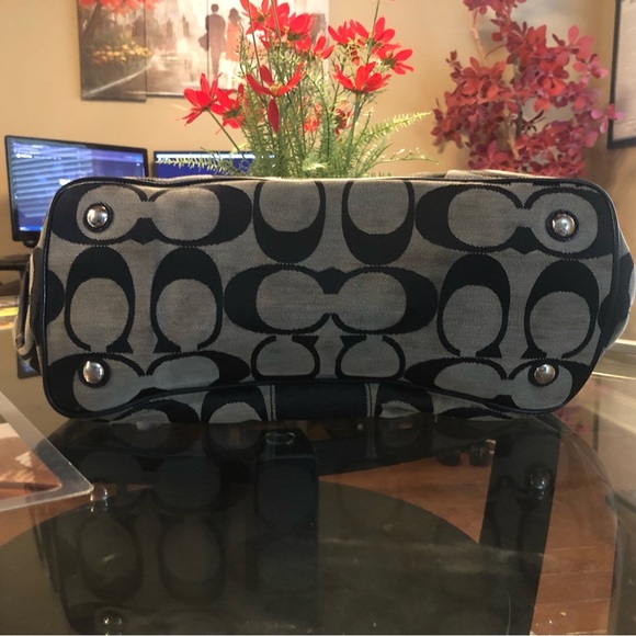 Vintage Y2K Coach Fabric Black & Gray Signature Shoulder Bag w/ Leather Straps - Picture 2 of 15